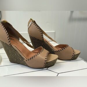 Seychelles Wedge Sandals Size 9
